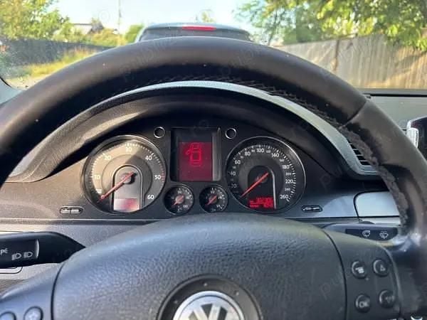 Gri Utilizat 2007 VW Passat Berlinǎ | 3.900 EUR (Preț OK) - Imagine 1/4