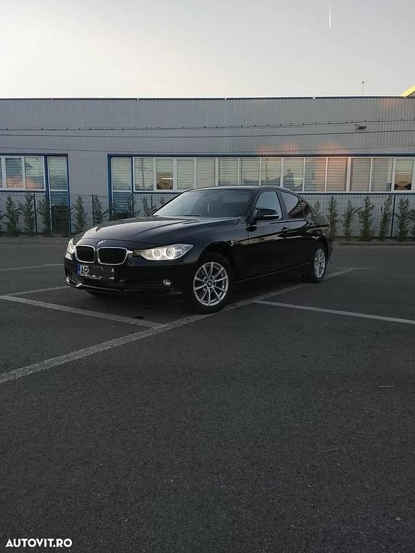 Negru Utilizat 2012 BMW 316 Comfort Edition Berlinǎ | 7.500 EUR (Preț OK) - Imagine 1/4