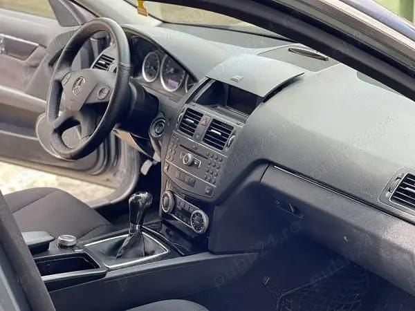 Utilizat 2010 Mercedes C200 Berlinǎ | 5.200 EUR (Preț OK) - Imagine 1/4