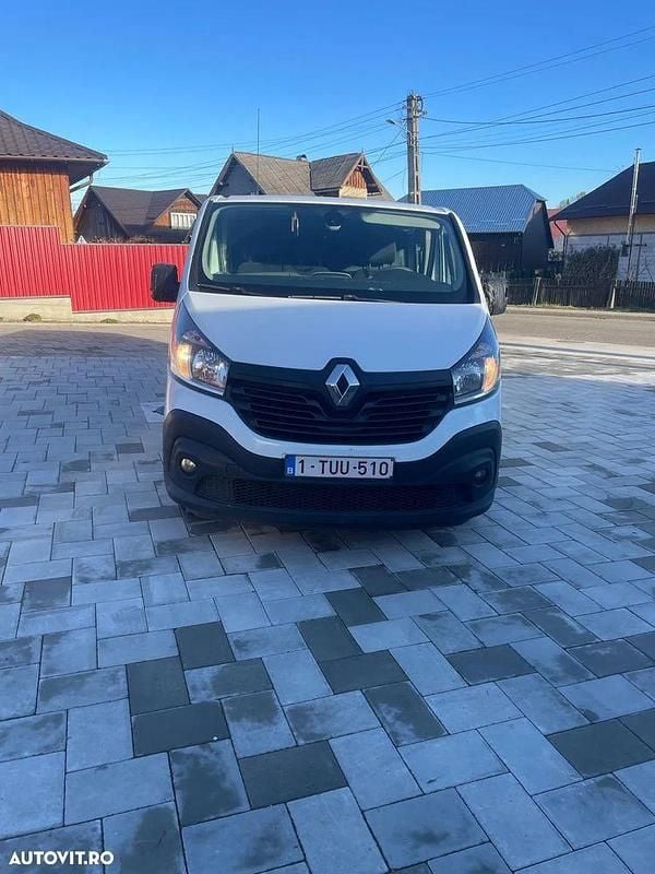 Culoarealb Utilizat 2018 Renault Trafic Van | 9.500 EUR (Super Preț) - Imagine 1/4