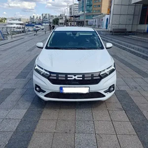 Utilizat 2023 Dacia Sandero Hatchback | 10.599 EUR (Preț OK) - Imagine 1/4