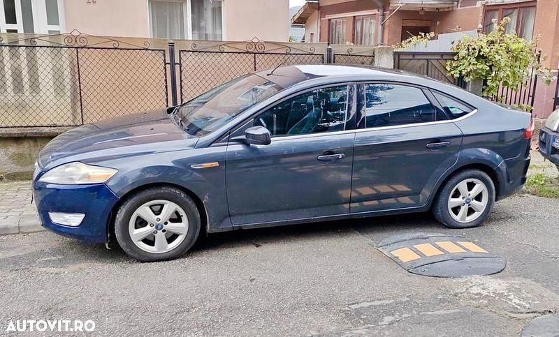 Culoarealbastru Utilizat 2008 Ford Mondeo Berlinǎ | 1.900 EUR (Super Preț) - Imagine 1/4