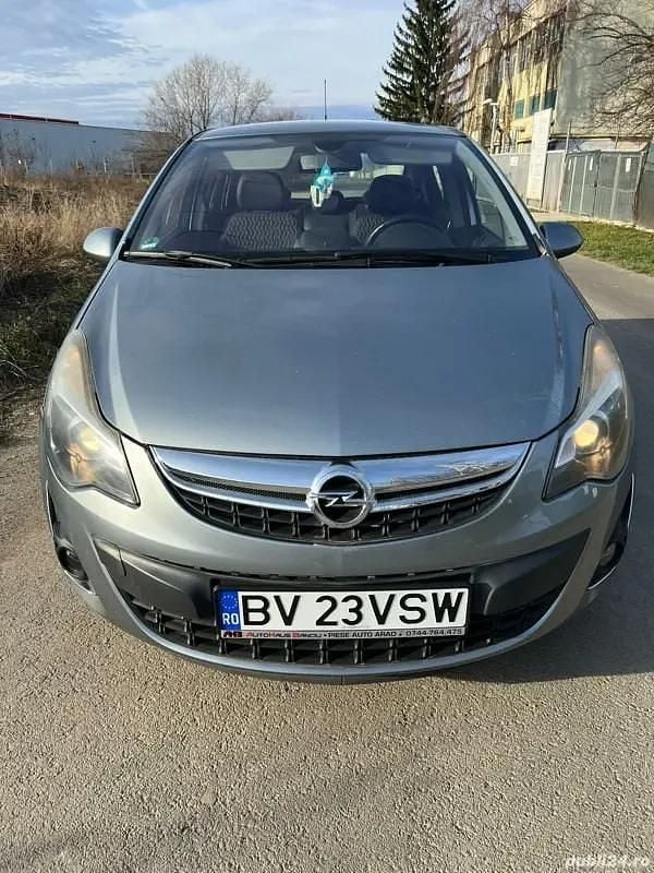 Utilizat 2013 Opel Corsa Hatchback | 4.700 EUR (Puțin scump) - Imagine 1/4