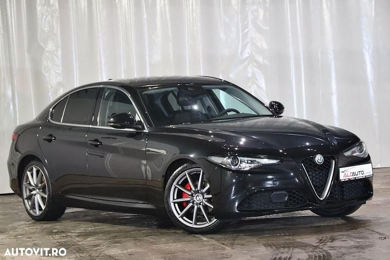 Second-hand Alfa Romeo Giulia 150 CP (110 kW) 2017 Culoarenegru Berlinǎ