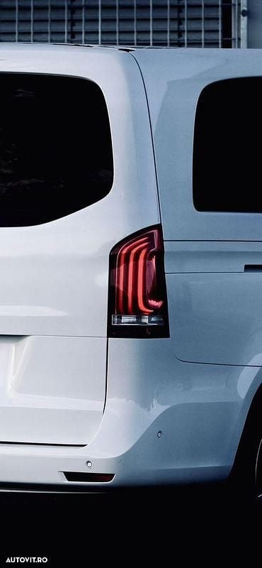 Second-hand Mercedes V250 190 CP (139 kW) 2017 Culoarealb Monovolum