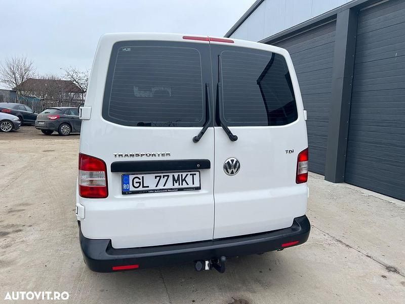 Second-hand VW Transporter 140 CP (102 kW) 2011 Culoarealb Van