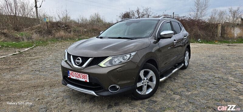 Utilizat 2015 Nissan Qashqai Tekna SUV | 9.500 EUR (Preț bun) - Imagine 1/4