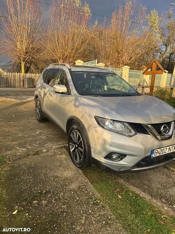 Culoaregri Second-hand 2015 Nissan X-Trail Tekna SUV | 11.800 EUR (Preț OK) - Imagine 1/4