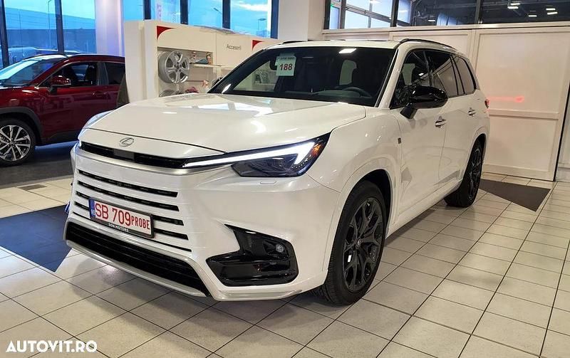 Second-hand Lexus TX500h 366 CP (269 kW) 2024 Culoarealb SUV