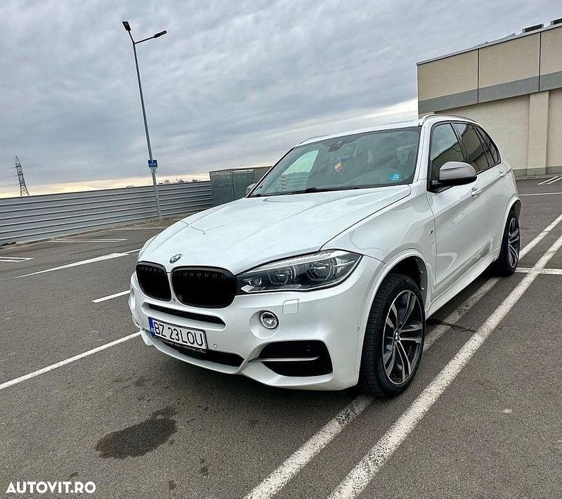 Culoarealb Utilizat 2015 BMW X5 M M Sport SUV | 26.499 EUR (Preț OK) - Imagine 1/4