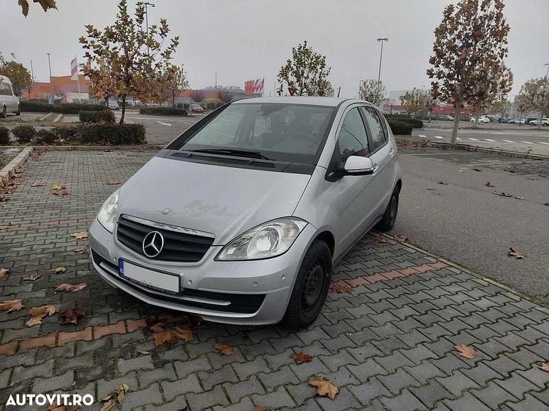 Culoaregri Utilizat 2011 Mercedes A160 Hatchback | 3.100 EUR (Preț bun) - Imagine 1/4