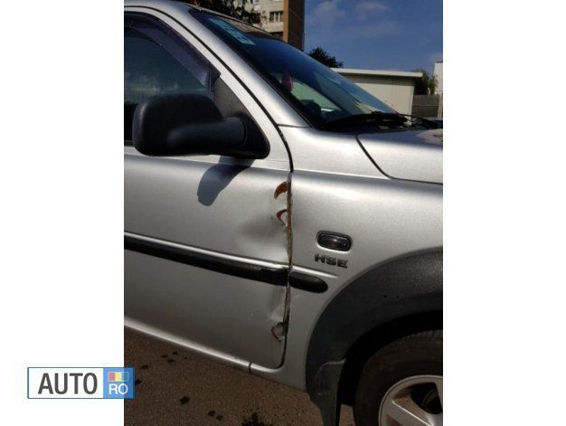 Second-hand Land Rover Freelander 115 CP (84 kW) 2005 Argintiu SUV