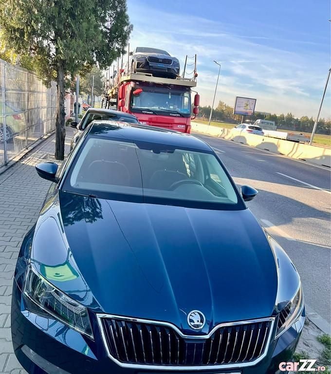 Albastru Second-hand 2019 Skoda Superb Ambition Hatchback | 14.499 EUR (Preț bun) - Imagine 1/4
