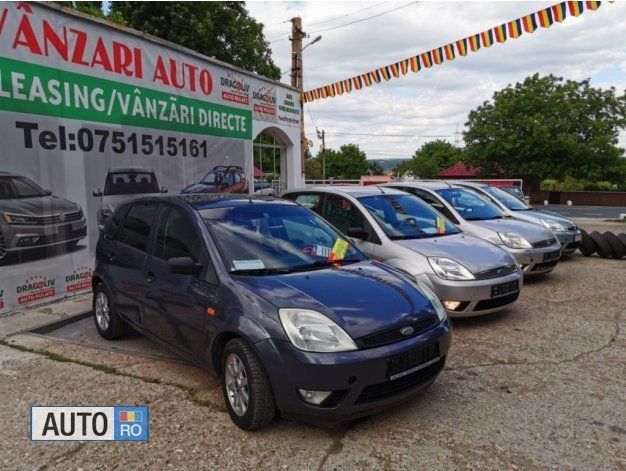 Argintiu Utilizat 2004 Ford Fiesta Hatchback | 1.499 EUR (Preț OK) - Imagine 1/4