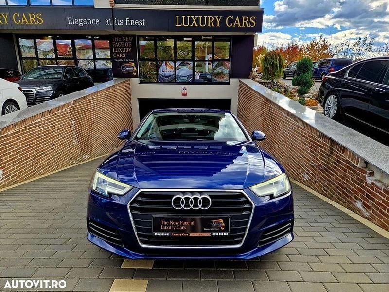 Culoarealbastru Utilizat 2018 Audi A4 Break | 16.180 EUR (Preț OK) - Imagine 1/4