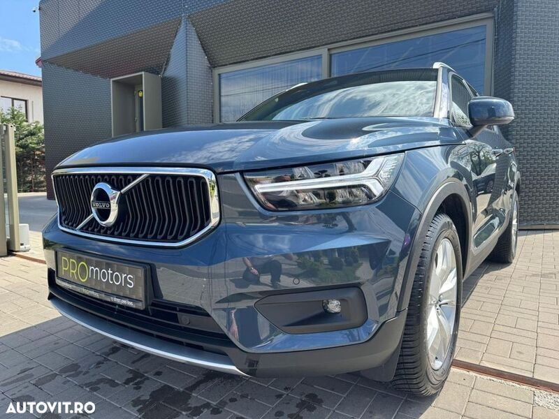 Albastru Utilizat 2021 Volvo XC40 SUV | 27.900 EUR (Super Preț) - Imagine 1/4