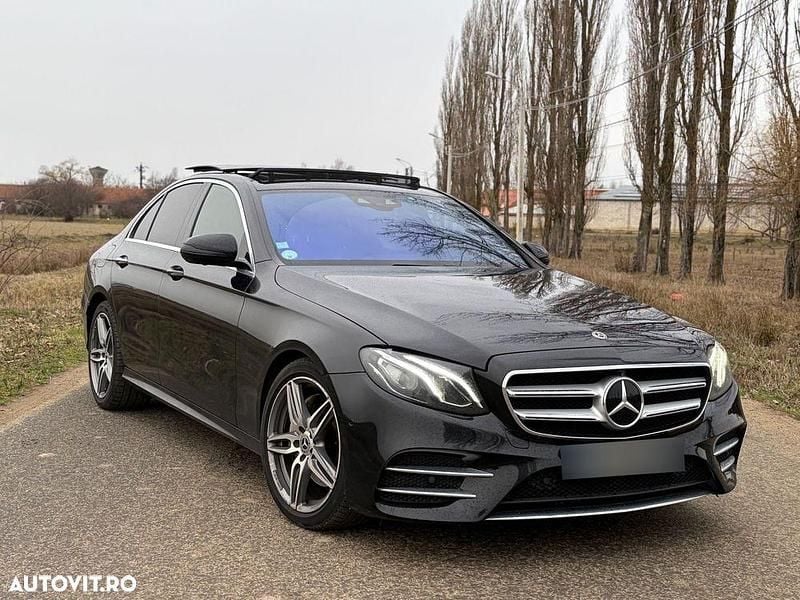 Culoarenegru Utilizat 2019 Mercedes E220 AMG line Berlinǎ | 20.900 EUR (Preț bun) - Imagine 1/4