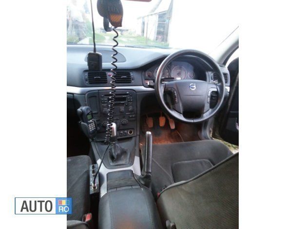 Second-hand Volvo S80 163 CP (119 kW) 2003 Argintiu Berlinǎ