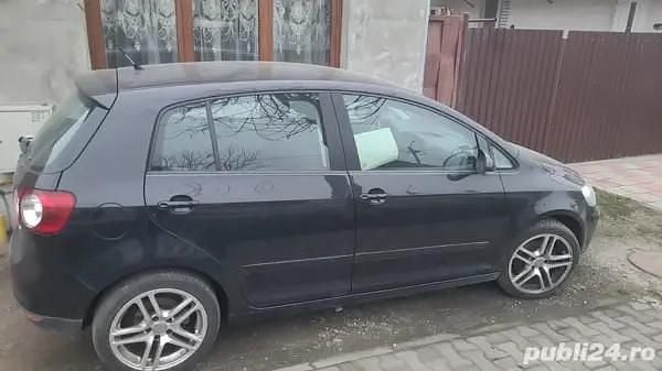 Utilizat 2007 VW Golf Berlinǎ | 2.099 EUR (Super Preț) - Imagine 1/4