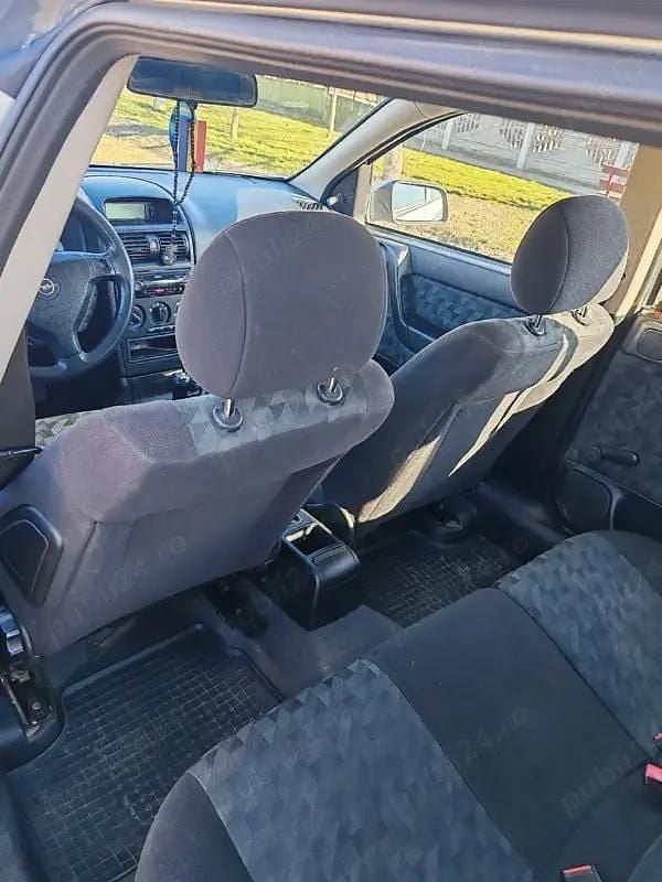 Second-hand Opel Astra 80 CP (58 kW) 2000 Break