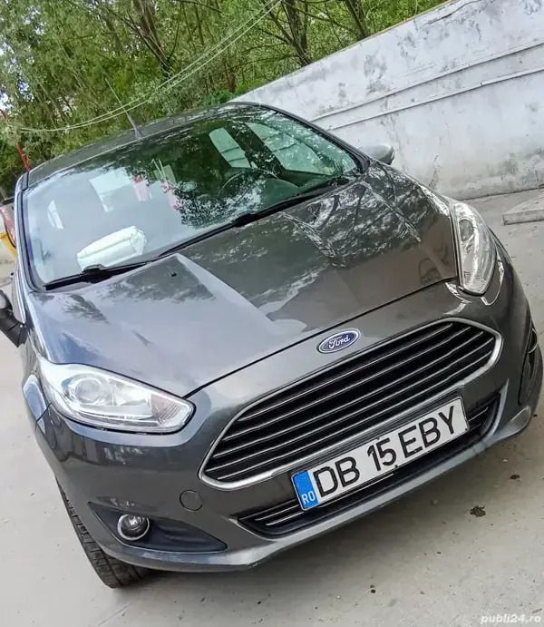 Gri Utilizat 2016 Ford Fiesta Hatchback | 5.200 EUR (Preț OK) - Imagine 1/4