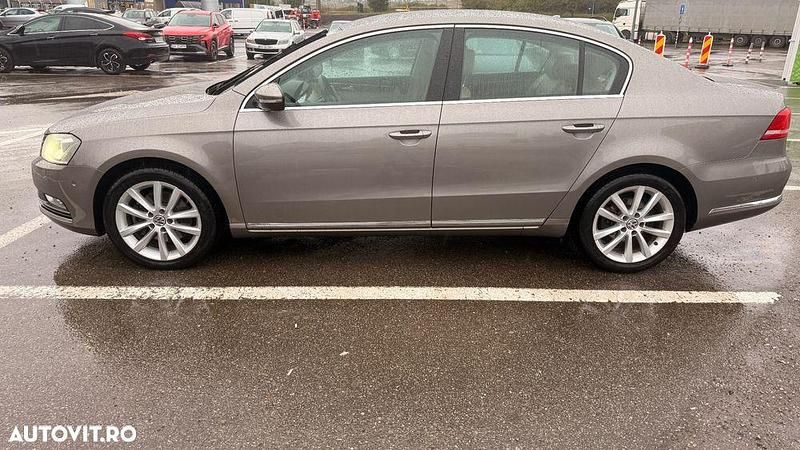 Culoaremaro Utilizat 2011 VW Passat Berlinǎ | 7.900 EUR (Preț OK) - Imagine 1/4