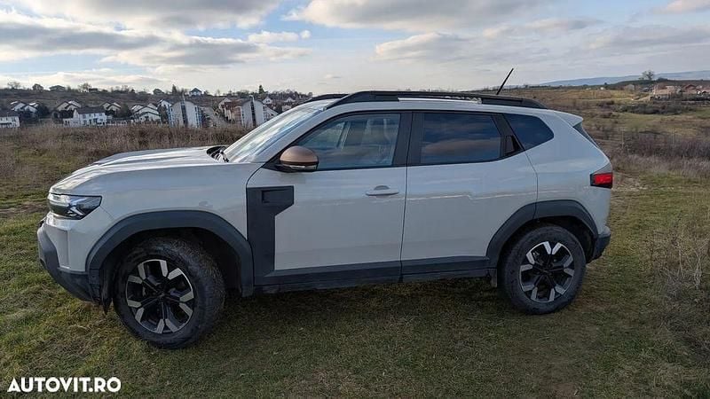 Second-hand Dacia Duster Extreme 130 CP (95 kW) 2024 Culoarebej SUV