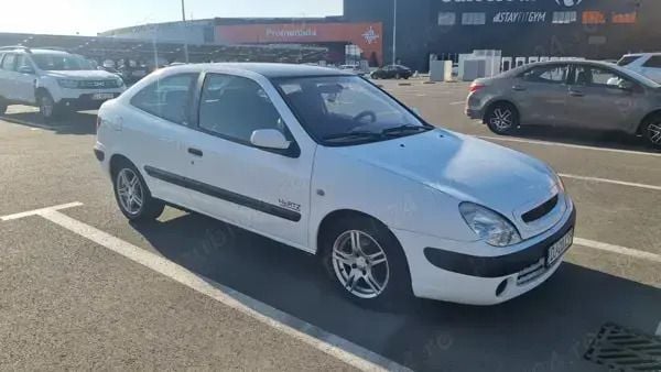 Alb Utilizat 2004 Citroën Xsara Coupe | 950 EUR - Imagine 1/4
