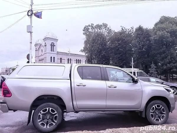 Second-hand Toyota HiLux 170 CP (125 kW) 2024 Pickup