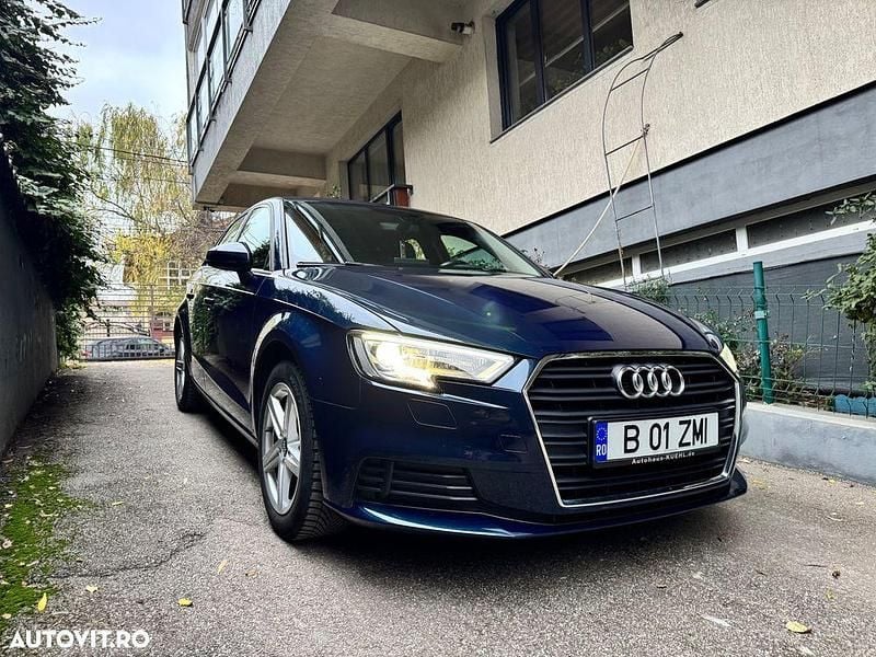 Second-hand Audi A3 Advanced 150 CP (110 kW) 2020 Culoarealbastru Berlinǎ