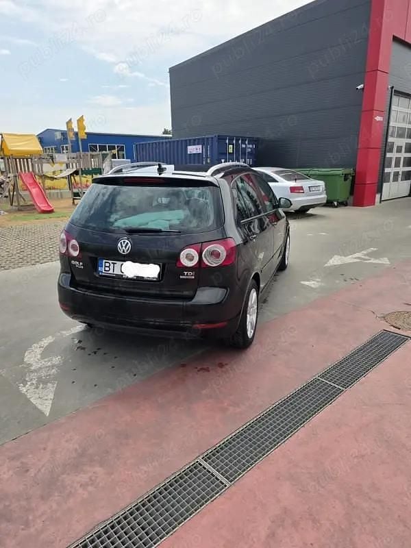 Negru Utilizat 2010 VW Golf VI Hatchback | 5.750 EUR (Puțin scump) - Imagine 1/4