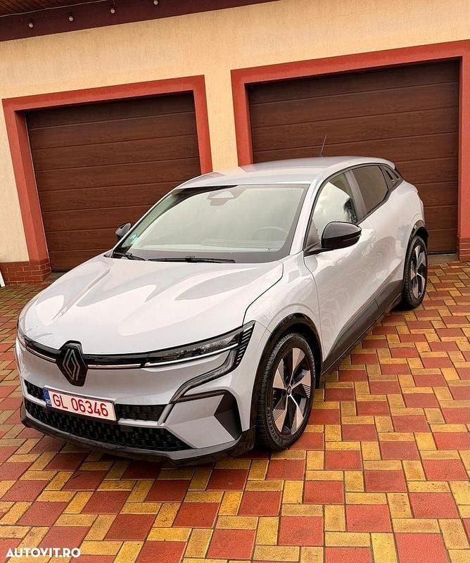 Second-hand Renault Mégane IV Equilibre 161 kW (220 CP) 2023 Culoaregri Hatchback