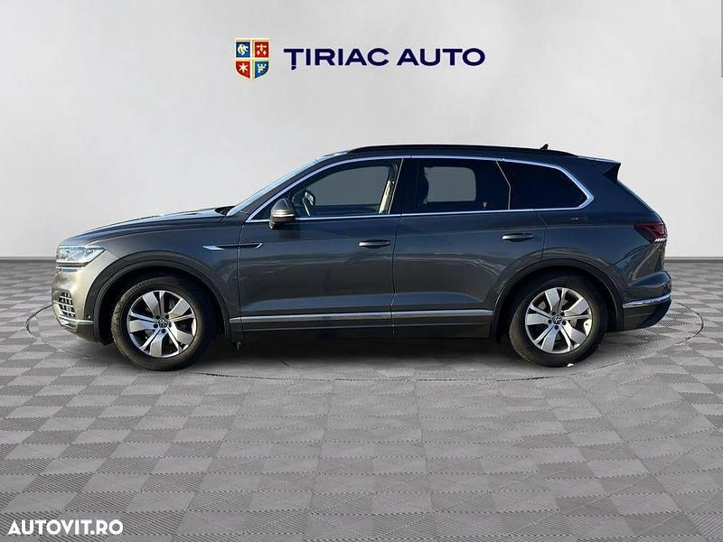 Second-hand VW Touareg 231 CP (169 kW) 2022 Culoaregri SUV