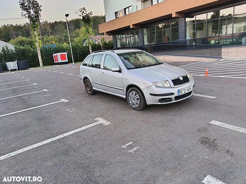 Culoaregri Utilizat 2007 Skoda Fabia Berlinǎ | 1.800 EUR (Preț bun) - Imagine 1/4