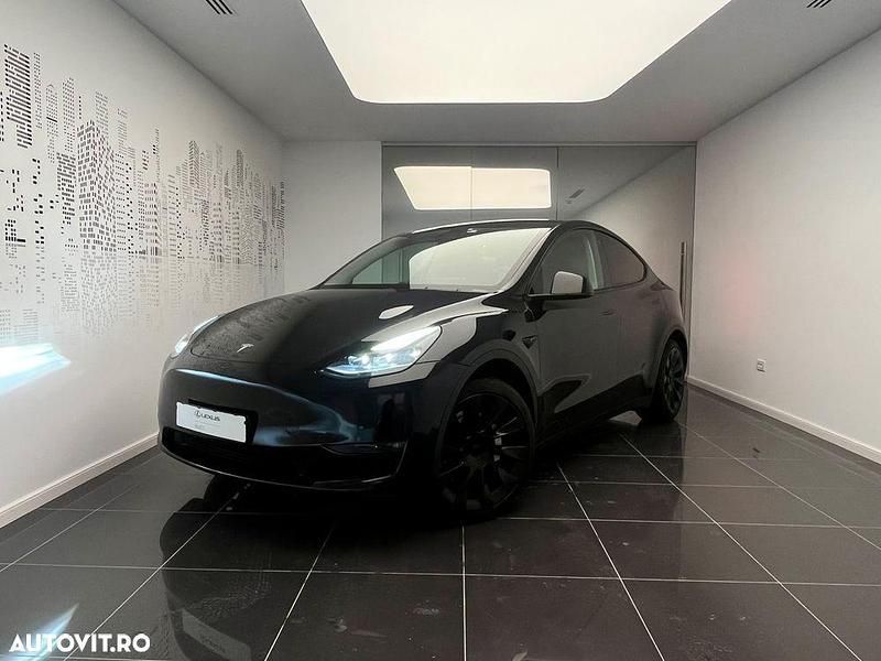 Second-hand Tesla Model Y Long Range AWD 258 kW (351 CP) 2023 Culoarenegru SUV