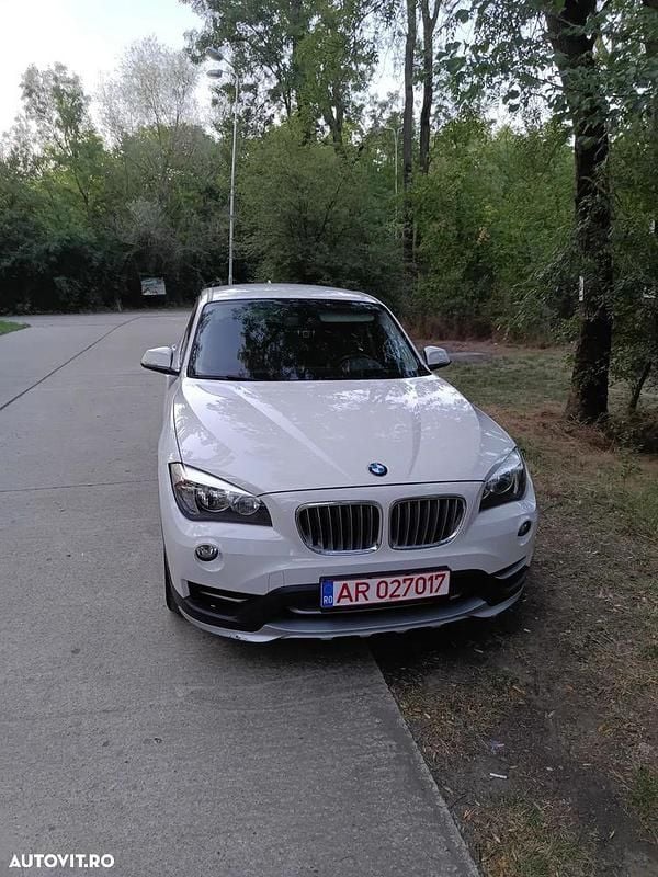 Culoarealb Utilizat 2015 BMW X1 SUV | 10.500 EUR (Preț bun) - Imagine 1/4
