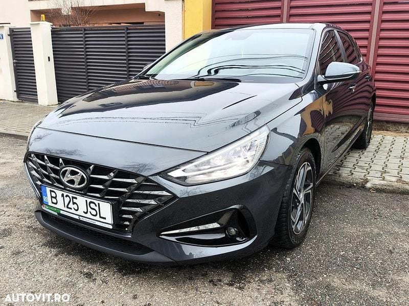 Second-hand Hyundai i30 120 CP (88 kW) 2022 Culoaregri Hatchback