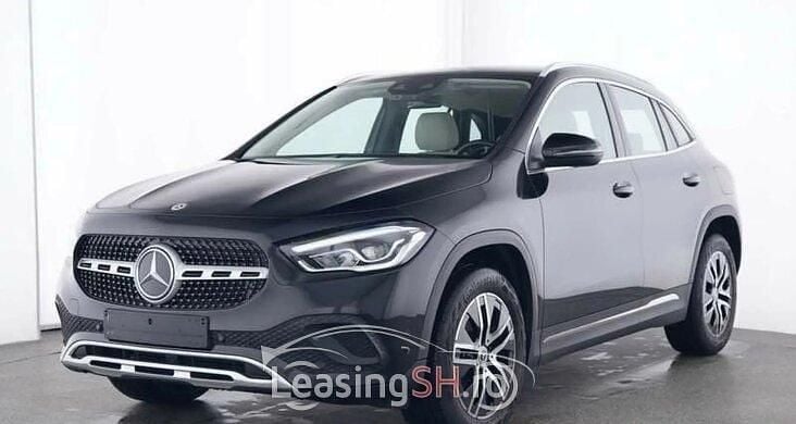 Negru Utilizat 2023 Mercedes GLA180 SUV | 39.500 EUR - Imagine 1/4