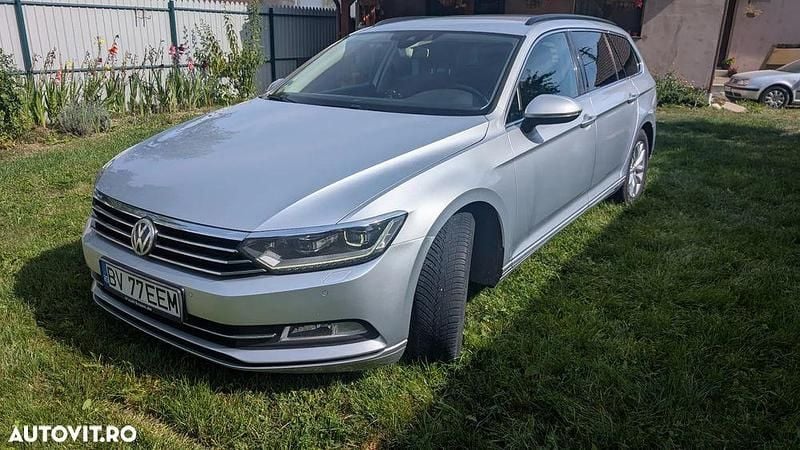Culoareargint Utilizat 2015 VW Passat Comfortline Break | 12.499 EUR (Preț OK) - Imagine 1/4