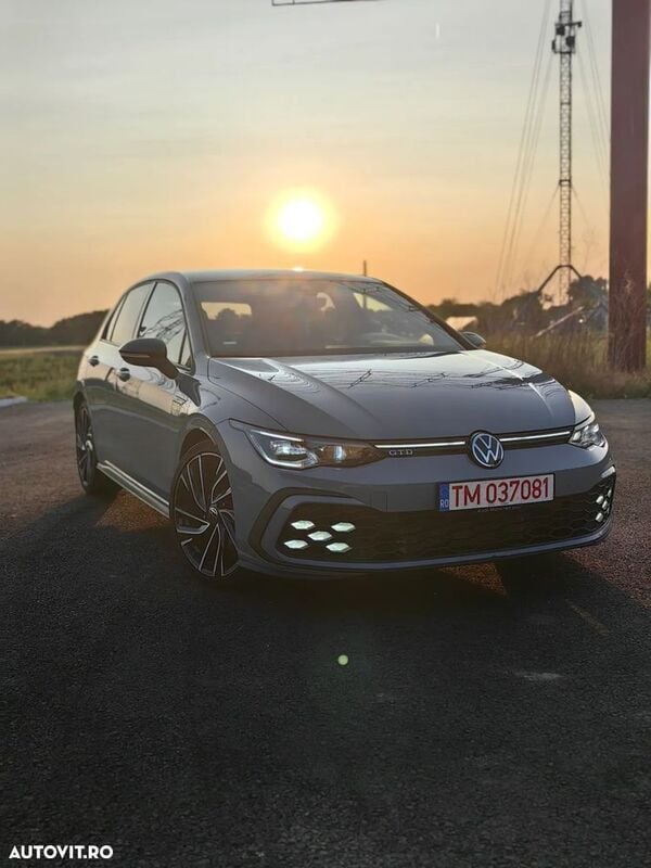 Gri Utilizat 2023 VW Golf VIII GTD Hatchback | 27.000 EUR - Imagine 1/4