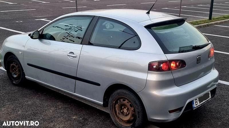 Second-hand Seat Ibiza Sport 100 CP (73 kW) 2008 Culoareargint Hatchback