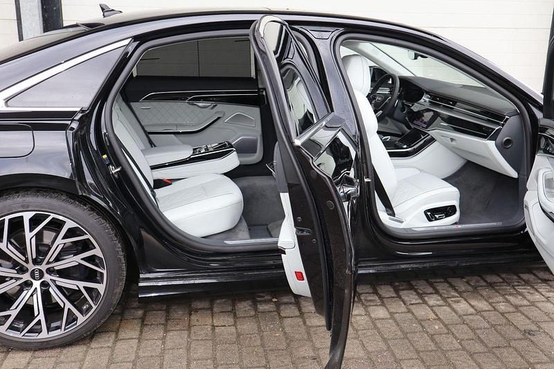 Second-hand Audi A8L Exclusive 462 CP (339 kW) 2024 Berlinǎ