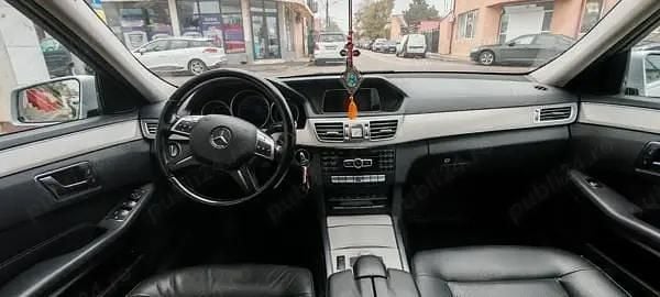 Second-hand Mercedes E200 136 CP (100 kW) 2013 Argintiu Berlinǎ