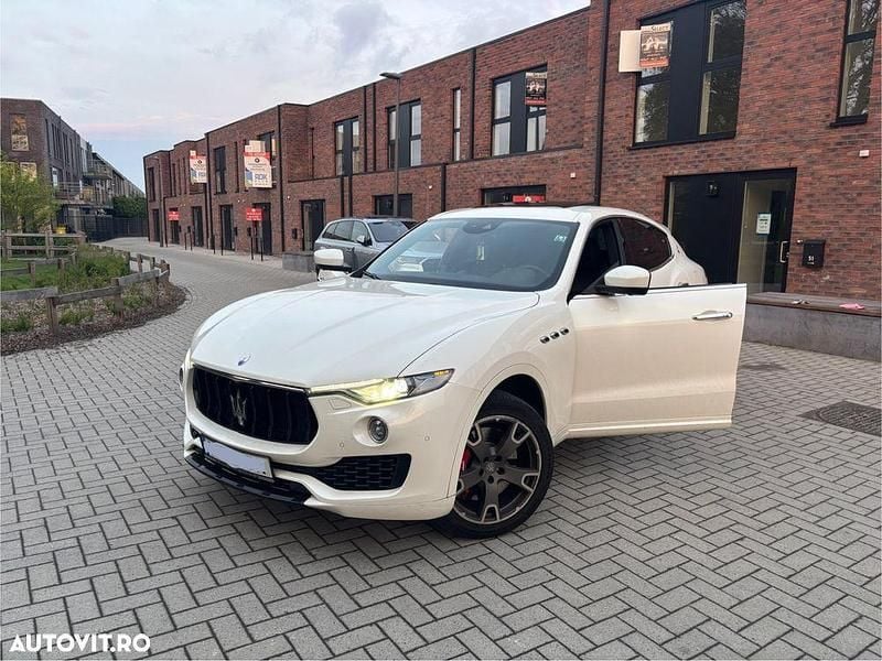 Alb Utilizat 2016 Maserati Levante SUV | 32.500 EUR - Imagine 1/4