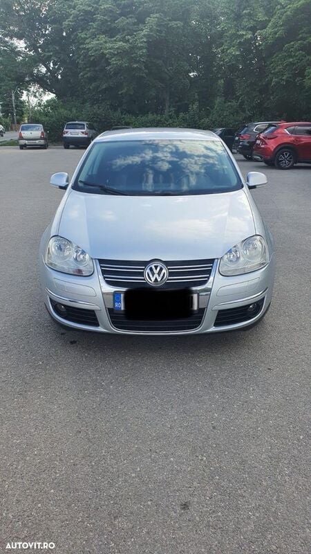 Gri Utilizat 2008 VW Jetta Comfortline Berlinǎ | 3.200 EUR (Preț OK) - Imagine 1/4