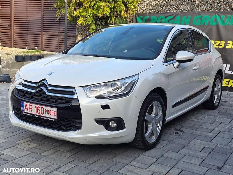 Culoarealb Utilizat 2011 Citroën DS4 Sport Chic Hatchback | 6.400 EUR - Imagine 1/4