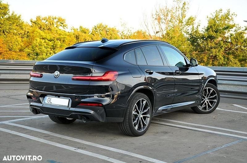 Second-hand BMW X4 Sport Line 286 CP (210 kW) 2021 Culoarenegru SUV