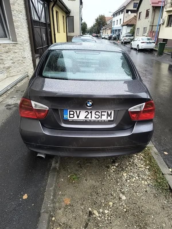 Second-hand BMW 320 110 CP (80 kW) 2005 Gri Berlinǎ