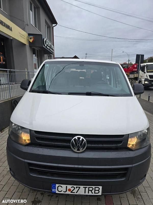 Culoarealb Utilizat 2013 VW T5 Van | 8.790 EUR (Preț bun) - Imagine 1/4