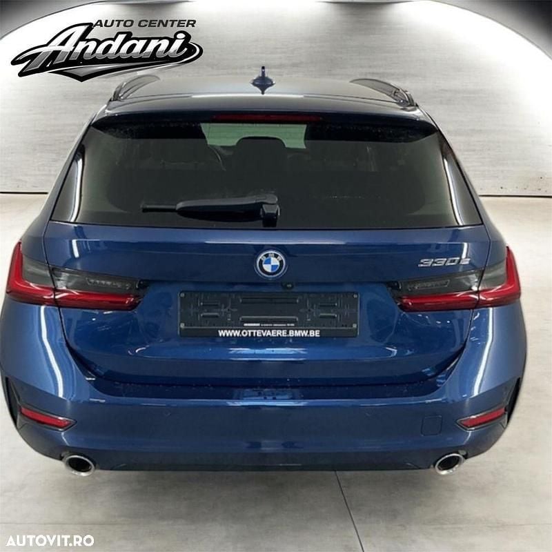 Second-hand BMW 330e Luxury Line 292 CP (214 kW) 2021 Culoarealbastru Break
